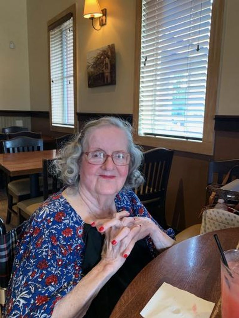 Caroline Kelly Bosch Profile Photo