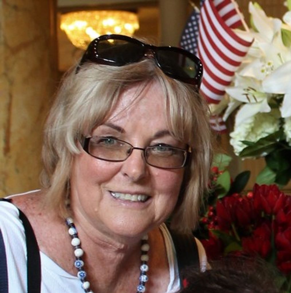 Carolyn Lee Marsh-Halachoff