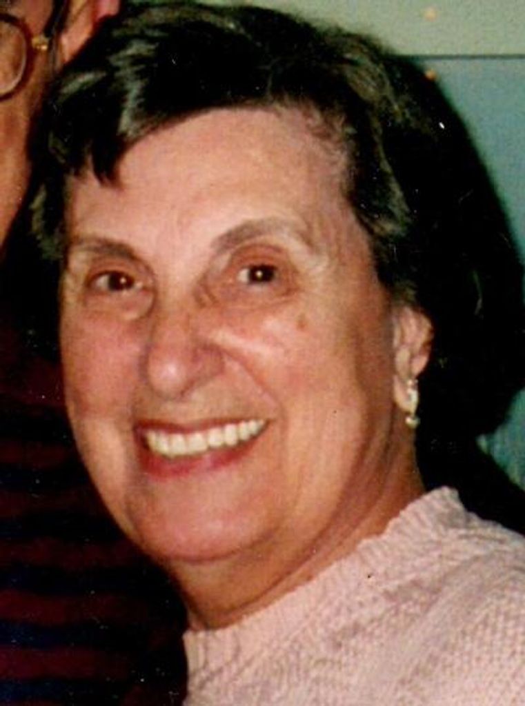 Eva M. Garrido Profile Photo