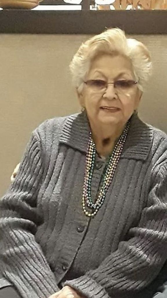 Phyllis Helen De La Rosa