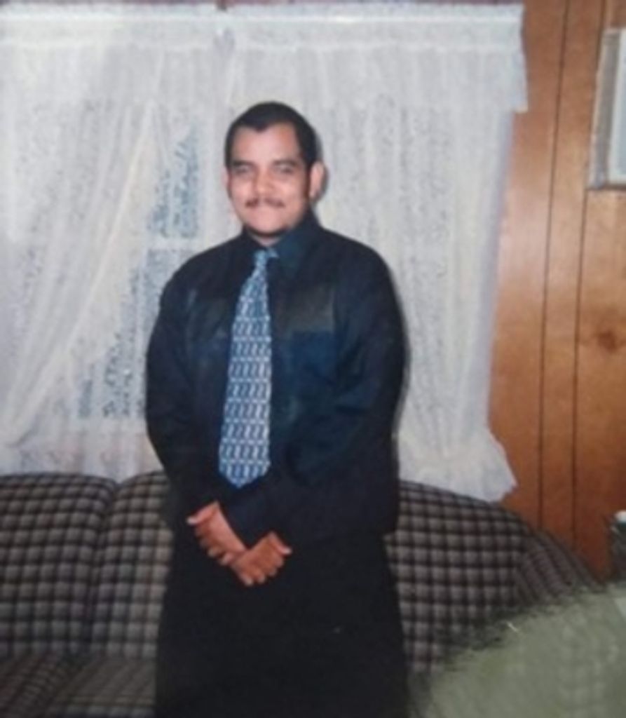 Miguel Jose Lalo Zapata Profile Photo