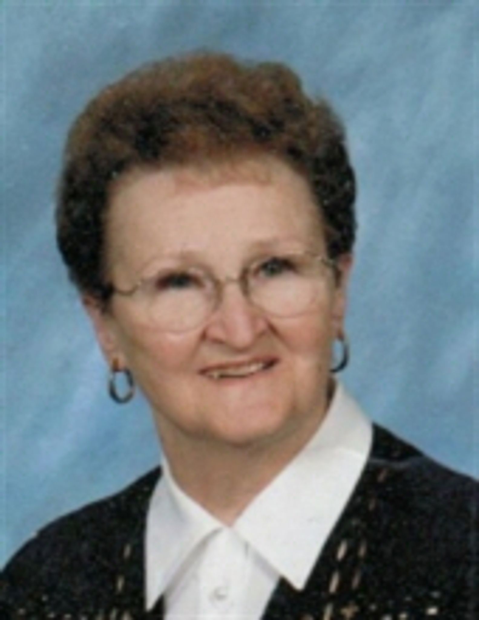 Mary "Betty" E. Holmes photo gallery image 1 of 2