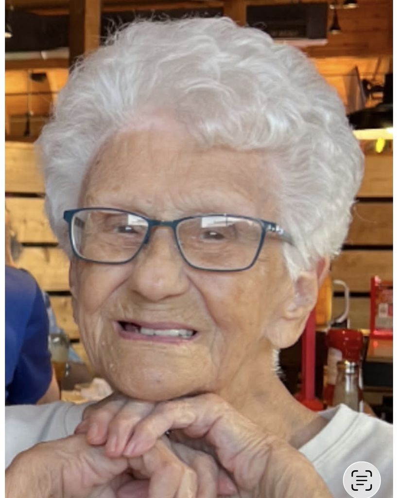 Helen Mae Cislaghi Profile Photo