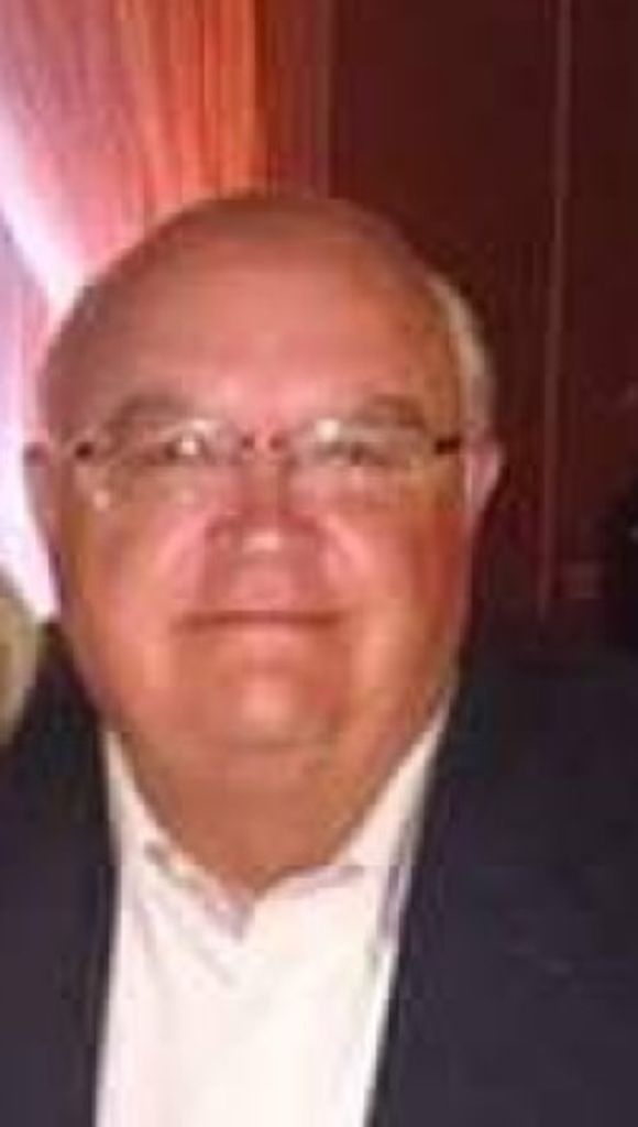 Lee G. Mack Profile Photo