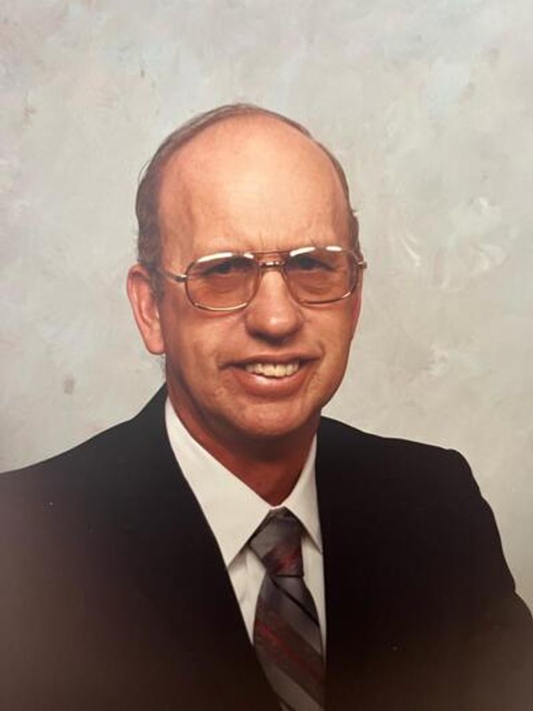 Robert "Bob" Leroy Magnuson