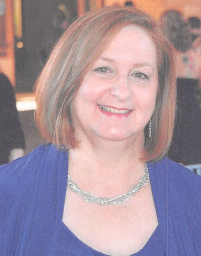 Diana 'Dee' Holbrook