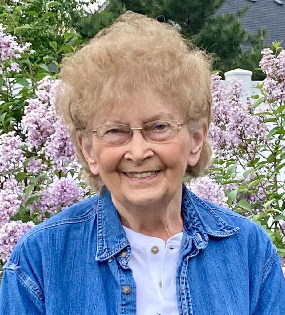 Mary Lou Vicker
