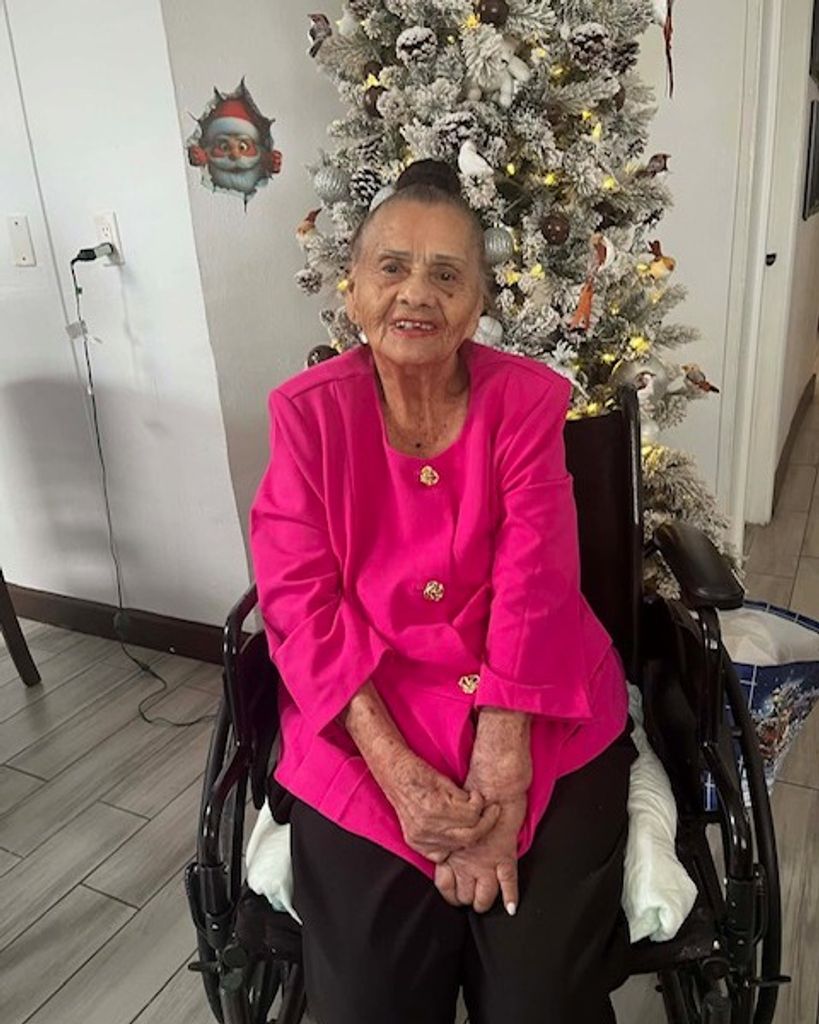 Maria Esperanza Ramirez De Flores