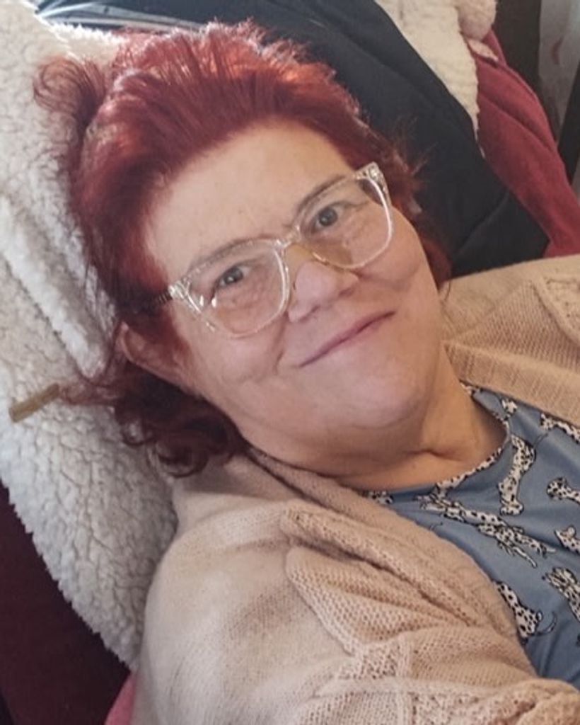 Julie Owczarzak Profile Photo