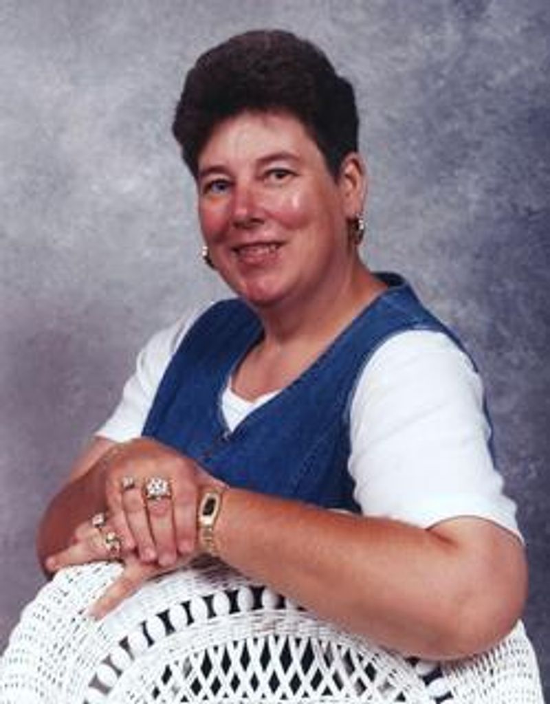 Lois Hubbard Profile Photo
