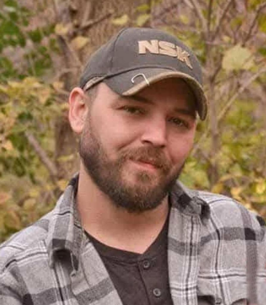 Joshua Allan Detling Profile Photo