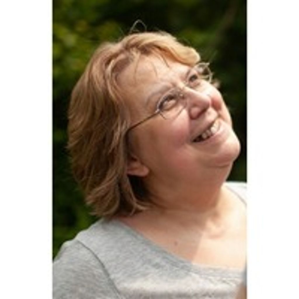Loretta "Lorrie" (Gunneson-Shelton) Russell