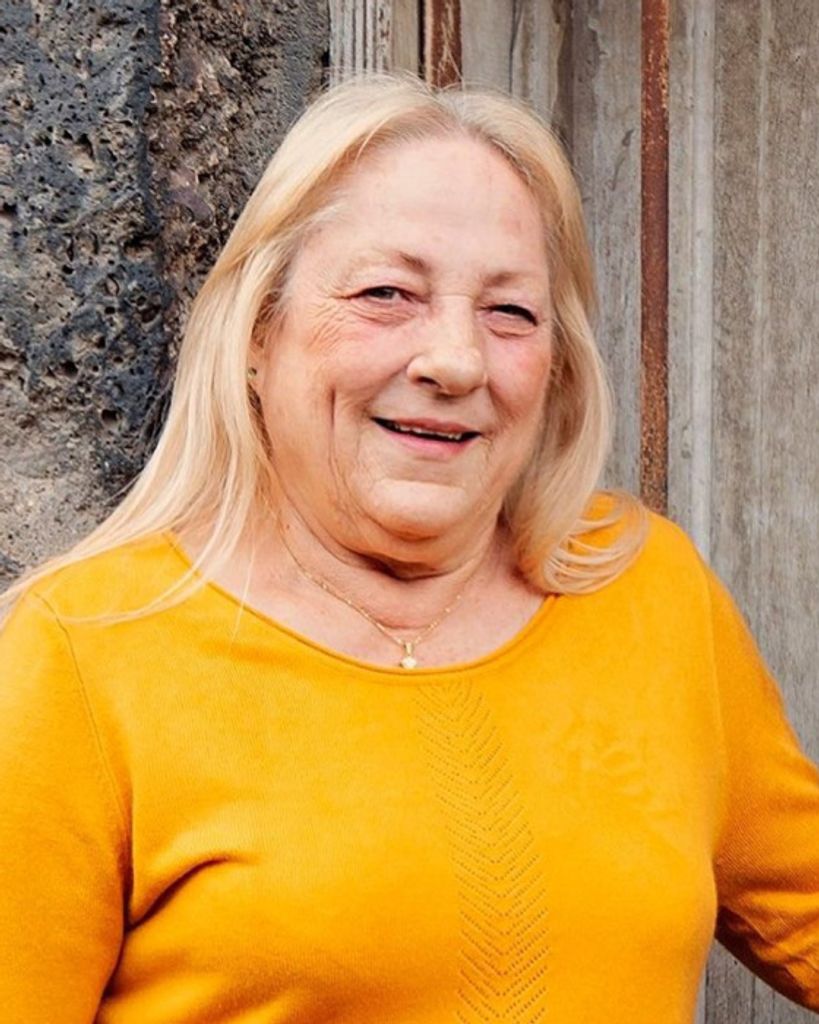 Diane Louise (Blackburn)  Rodriguez