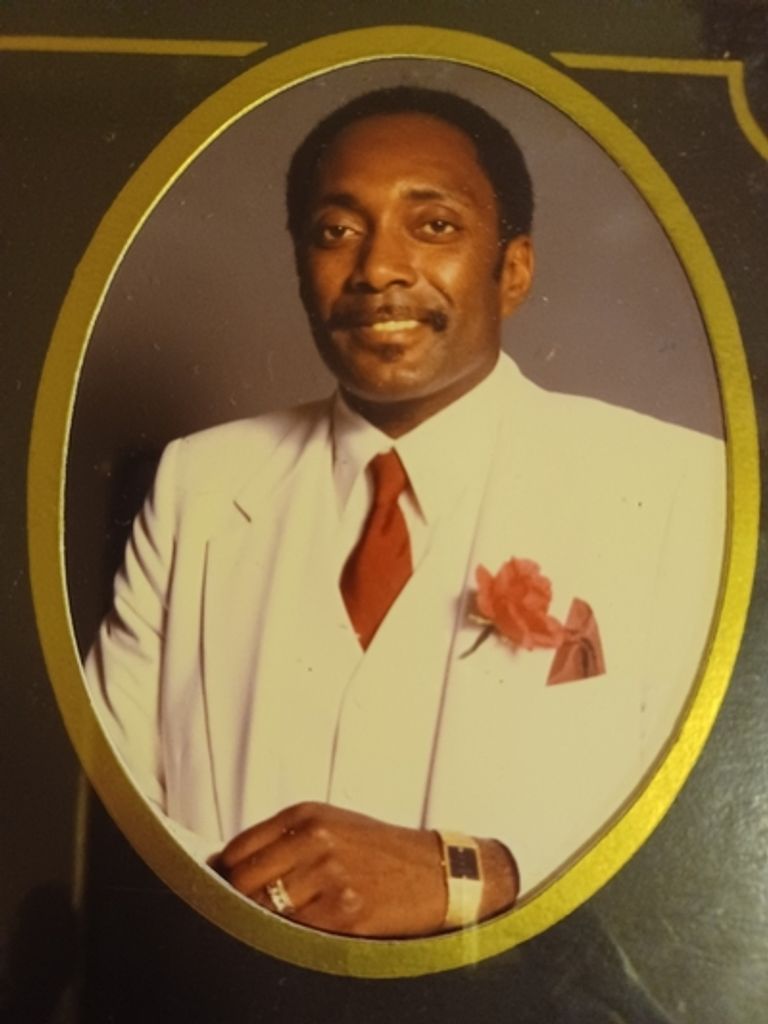 Robert Moorehead Profile Photo