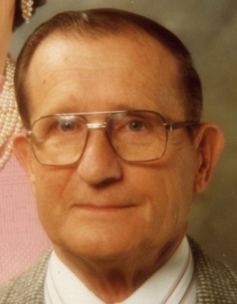 Roger Derocher Profile Photo