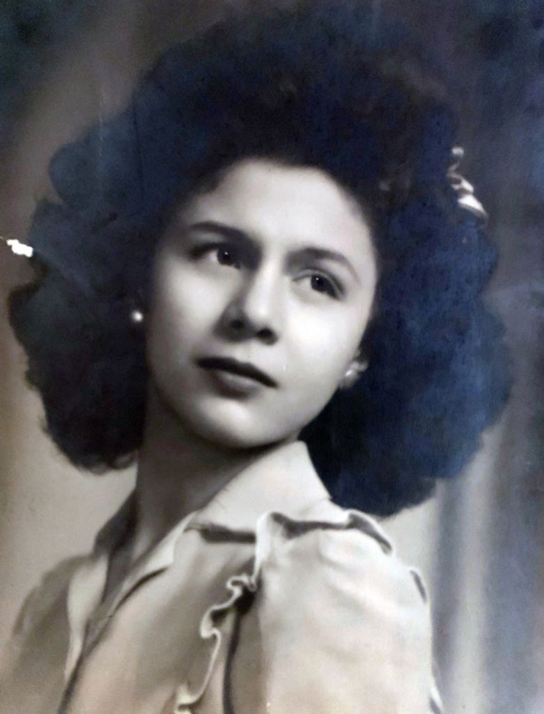 Teodora Cortez
