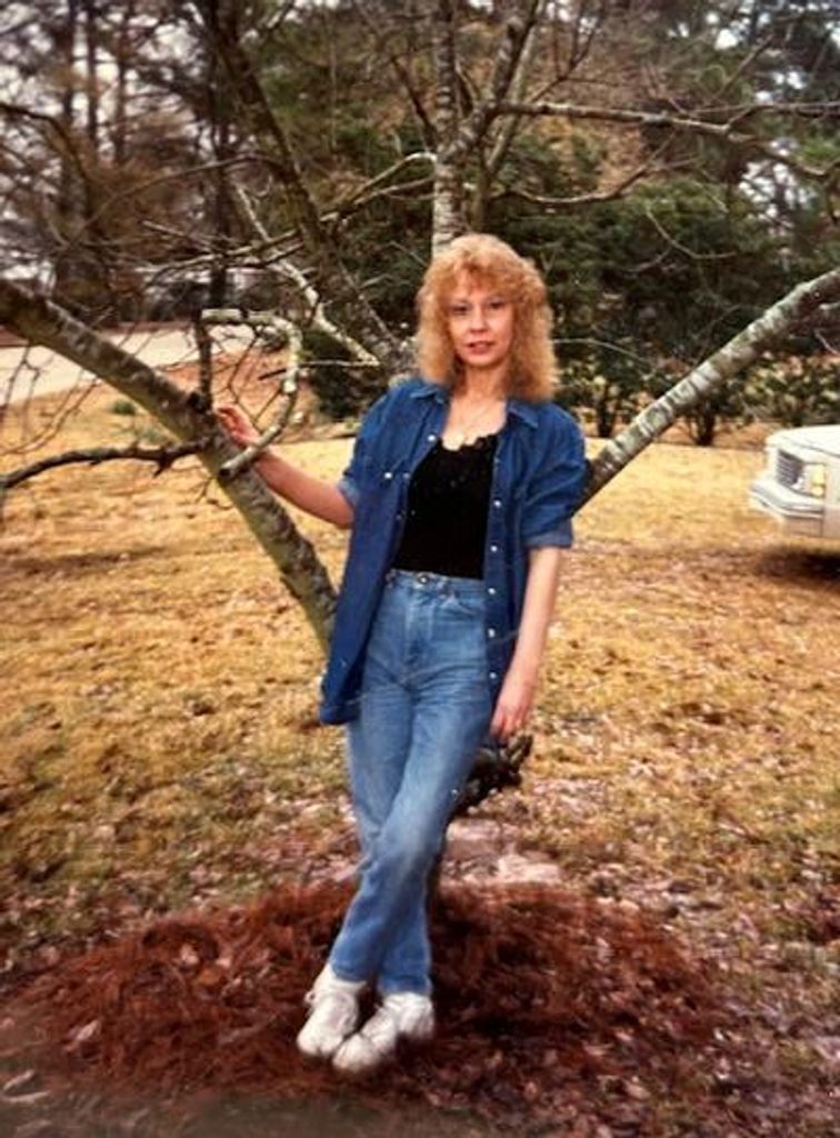 Virginia Holcomb Profile Photo