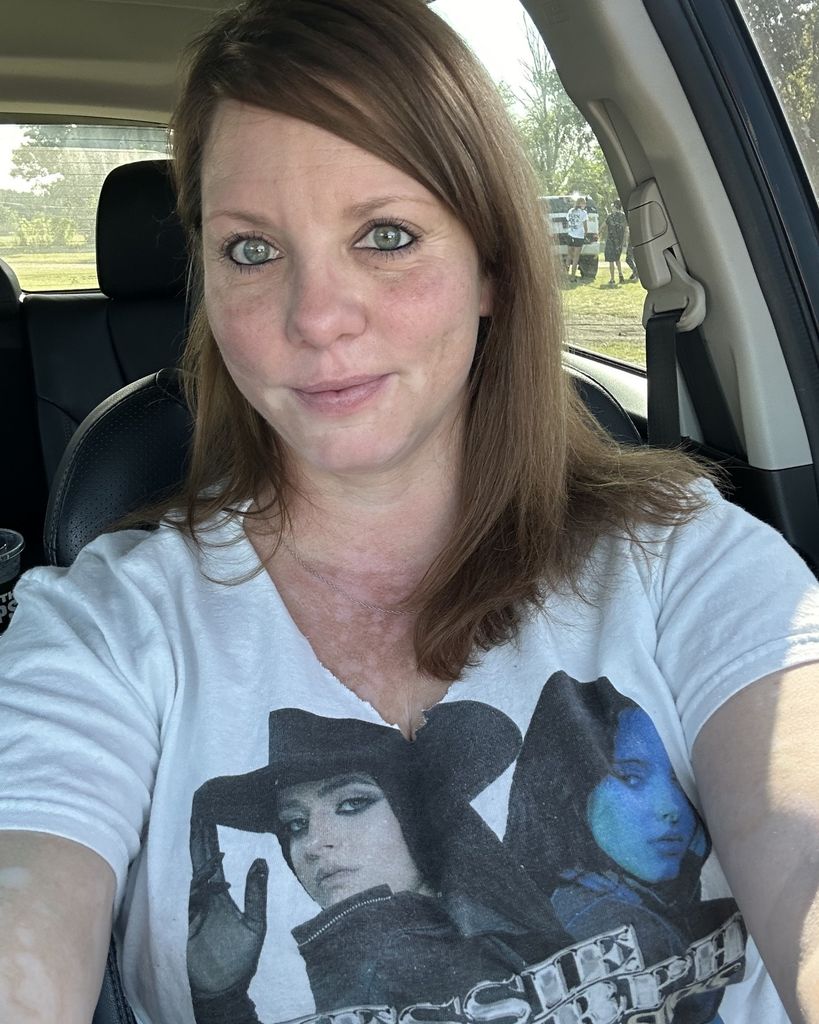 Angela Leigh Richards