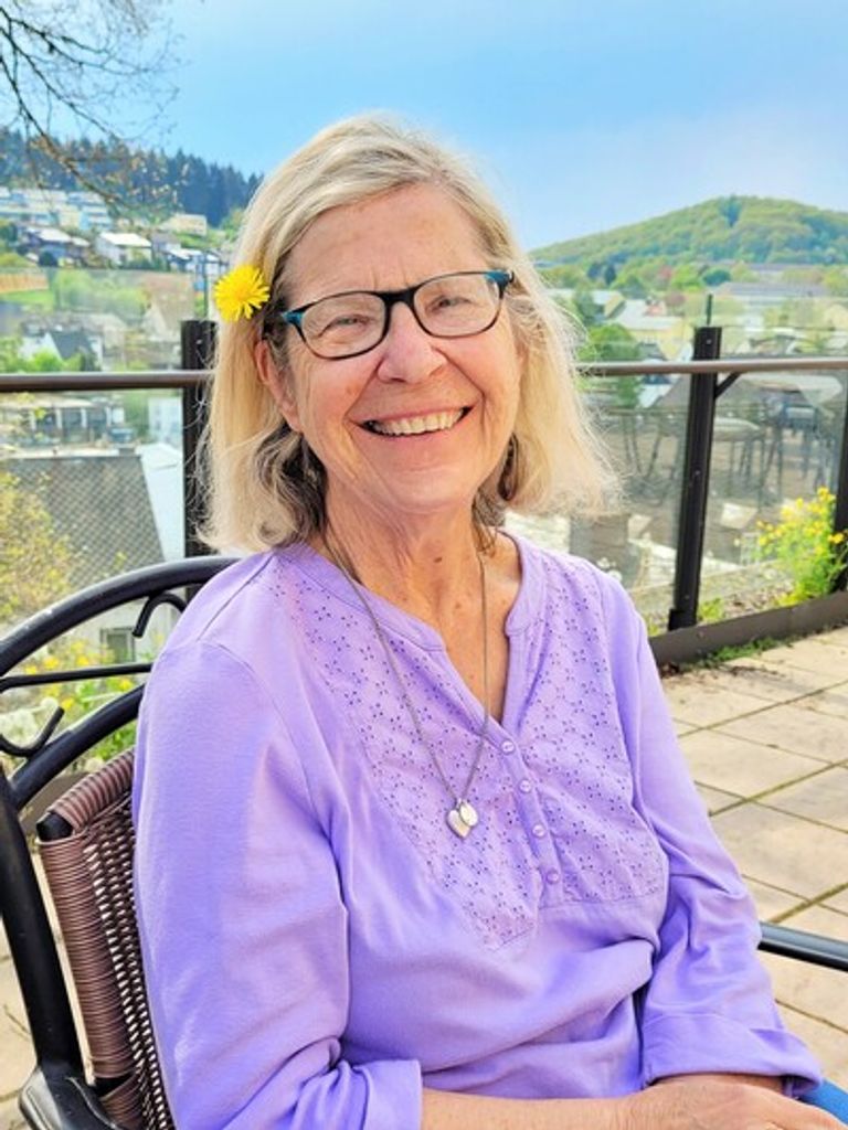 Lucie Claire Estberg Profile Photo