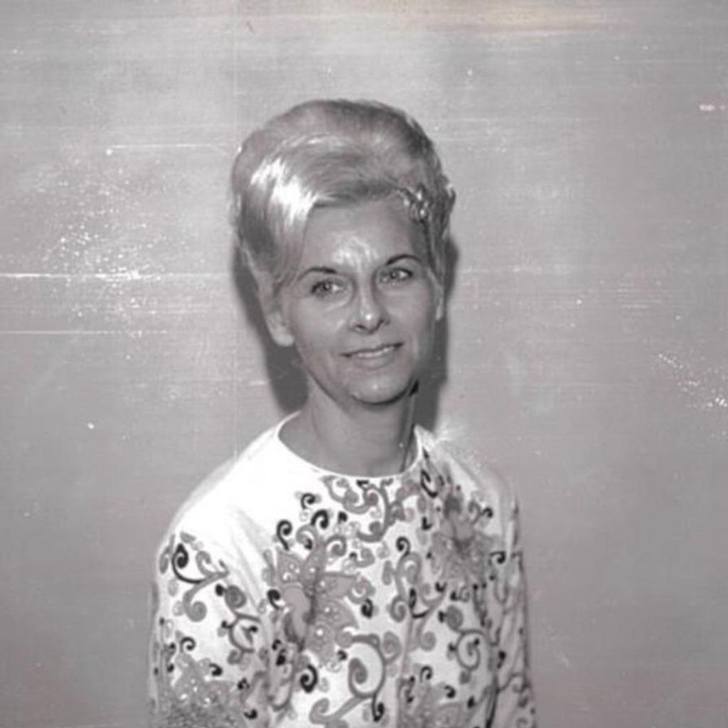 Wilma Maxine Qualkenbush