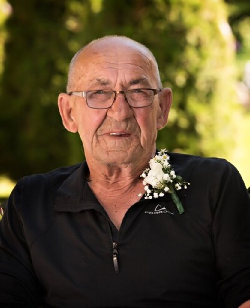 Maxwell Eugene Russell Profile Photo