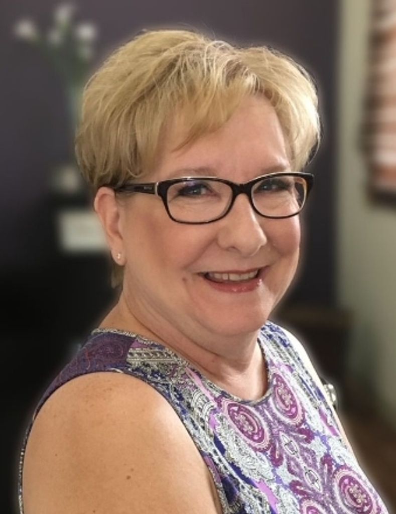 Donna Lea Larson Fraczek Profile Photo