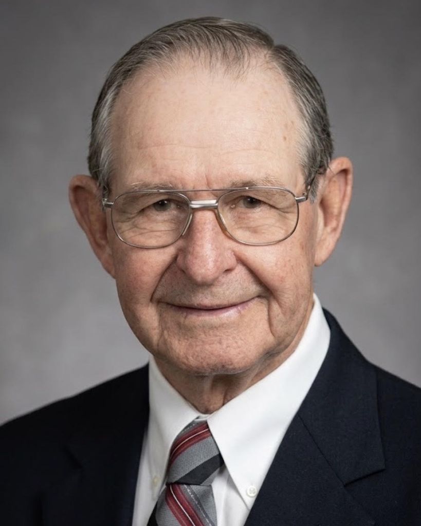 Reynold "Reynie" Holeka