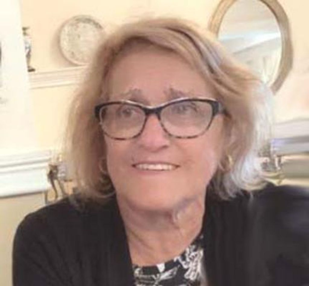 Claudia B. Carreiro Profile Photo