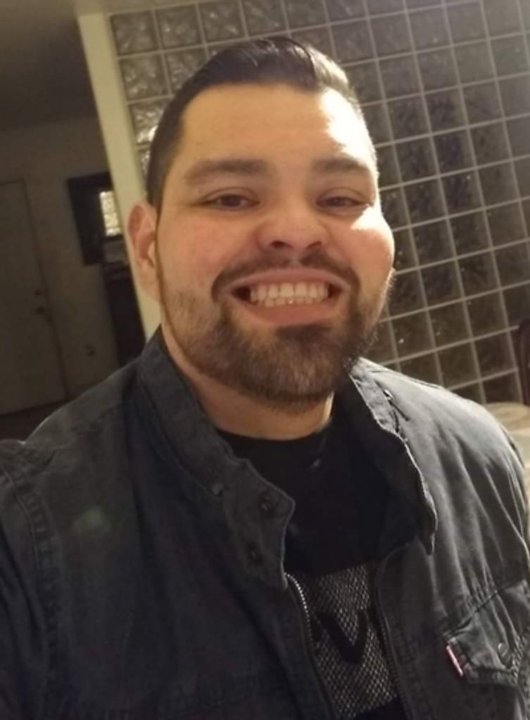 Christopher Ruiz Profile Photo