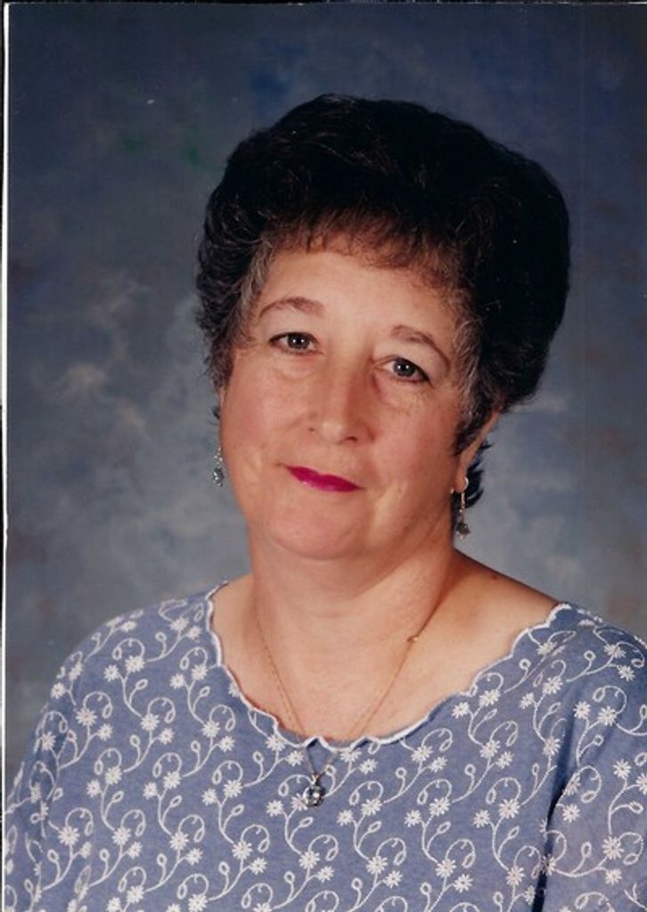 Essie Simmons Profile Photo
