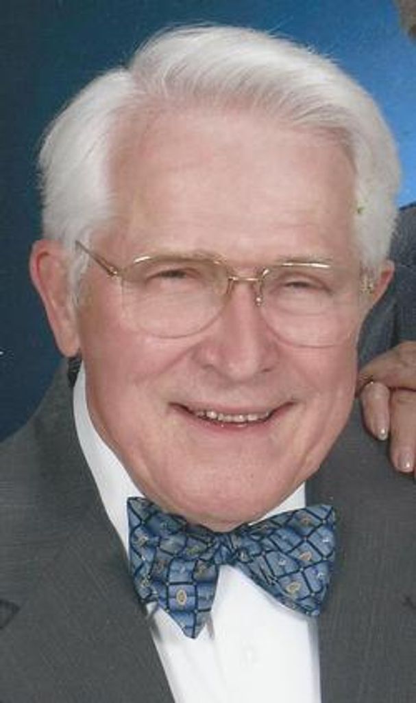 Dr. William W. "Bill" "Pete" Peters Profile Photo