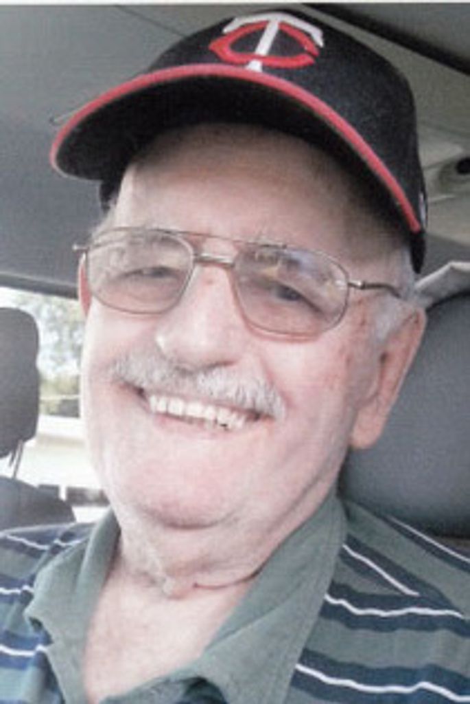 Roy Hollister