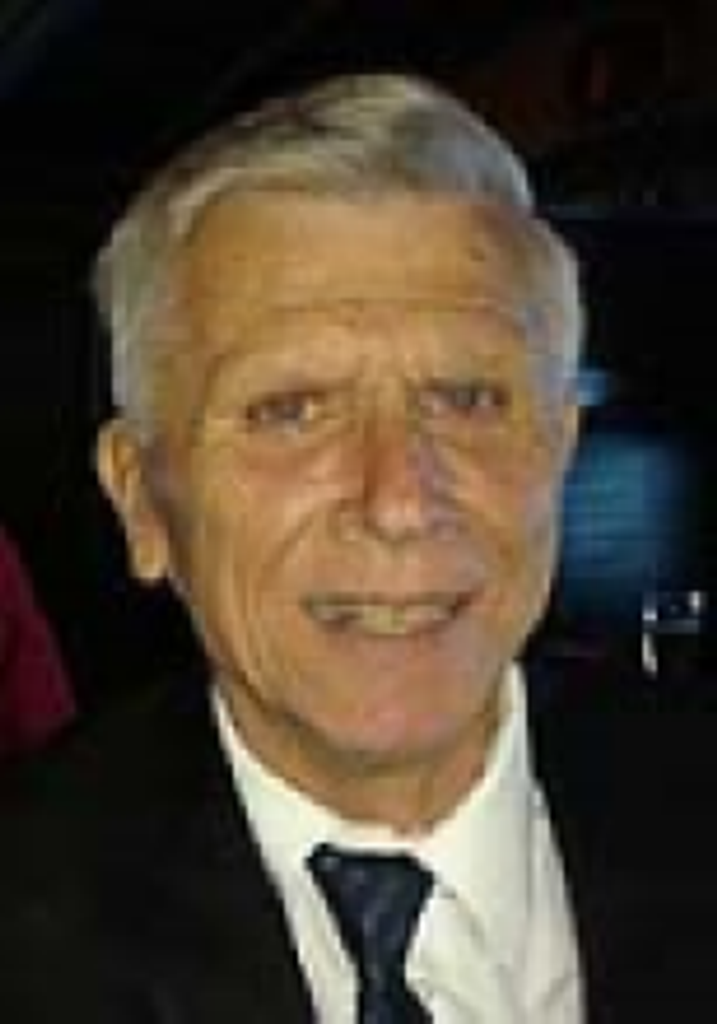 Lon  Dale Livingston