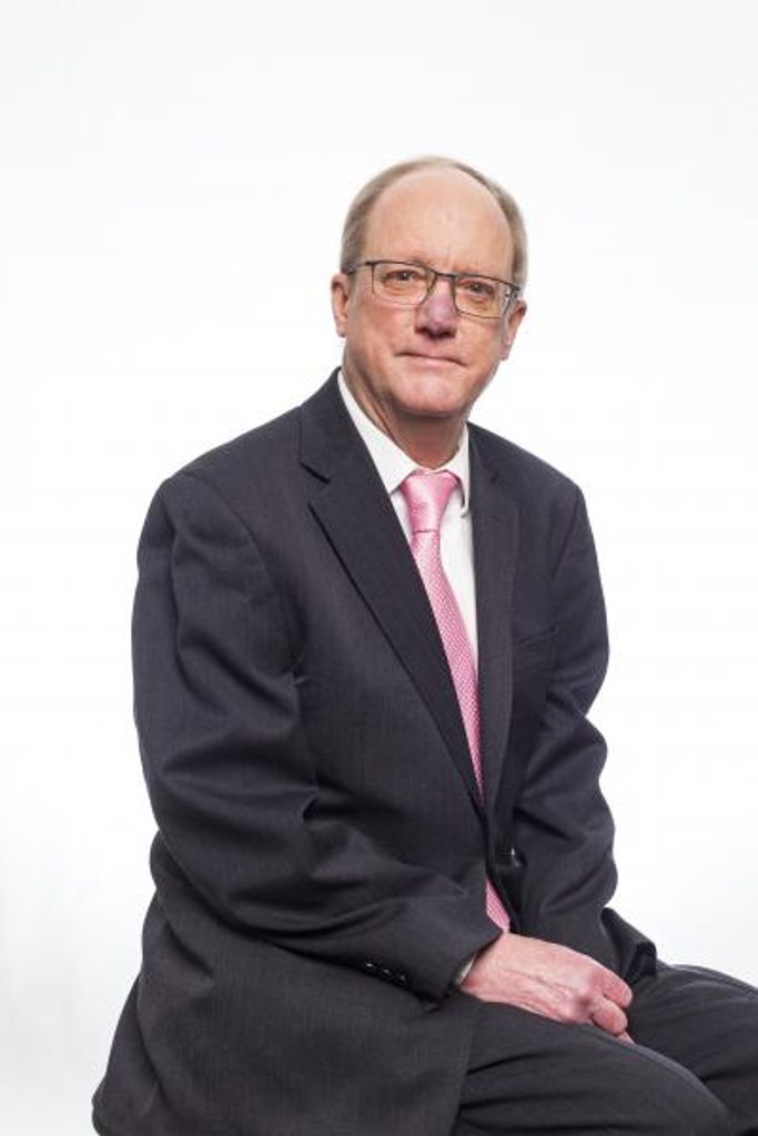 Thomas "Tom" Peter Hinrichsen, Iii