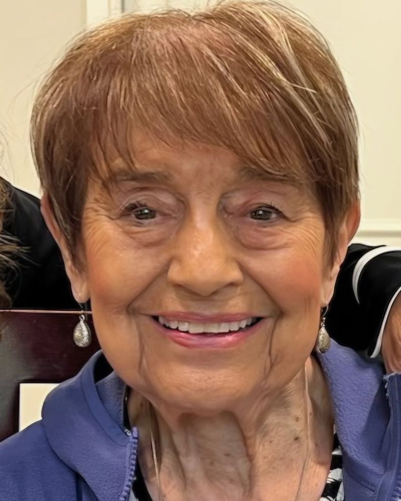 Grace Tatarsky Profile Photo