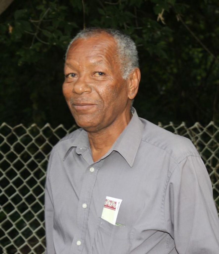 Lloyd J. Harris Profile Photo