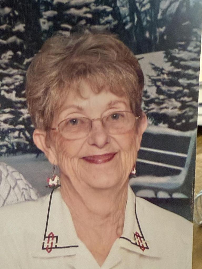 Genevive Lamb Profile Photo