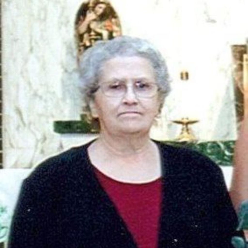 Carolyn Lois Trahan