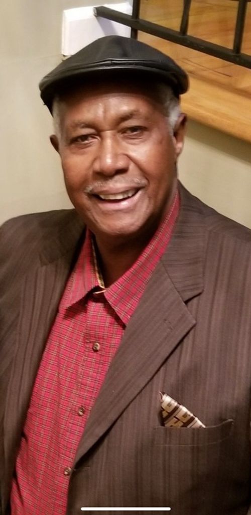 Lawrence Ray Devane Profile Photo