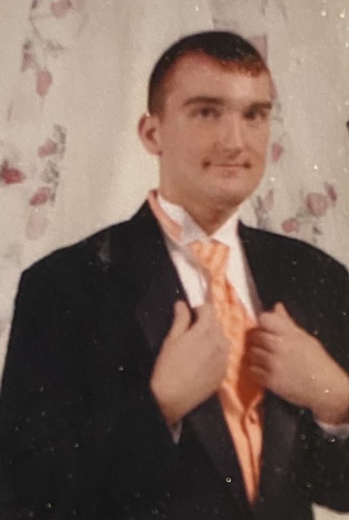 Kyle Travis Early Profile Photo