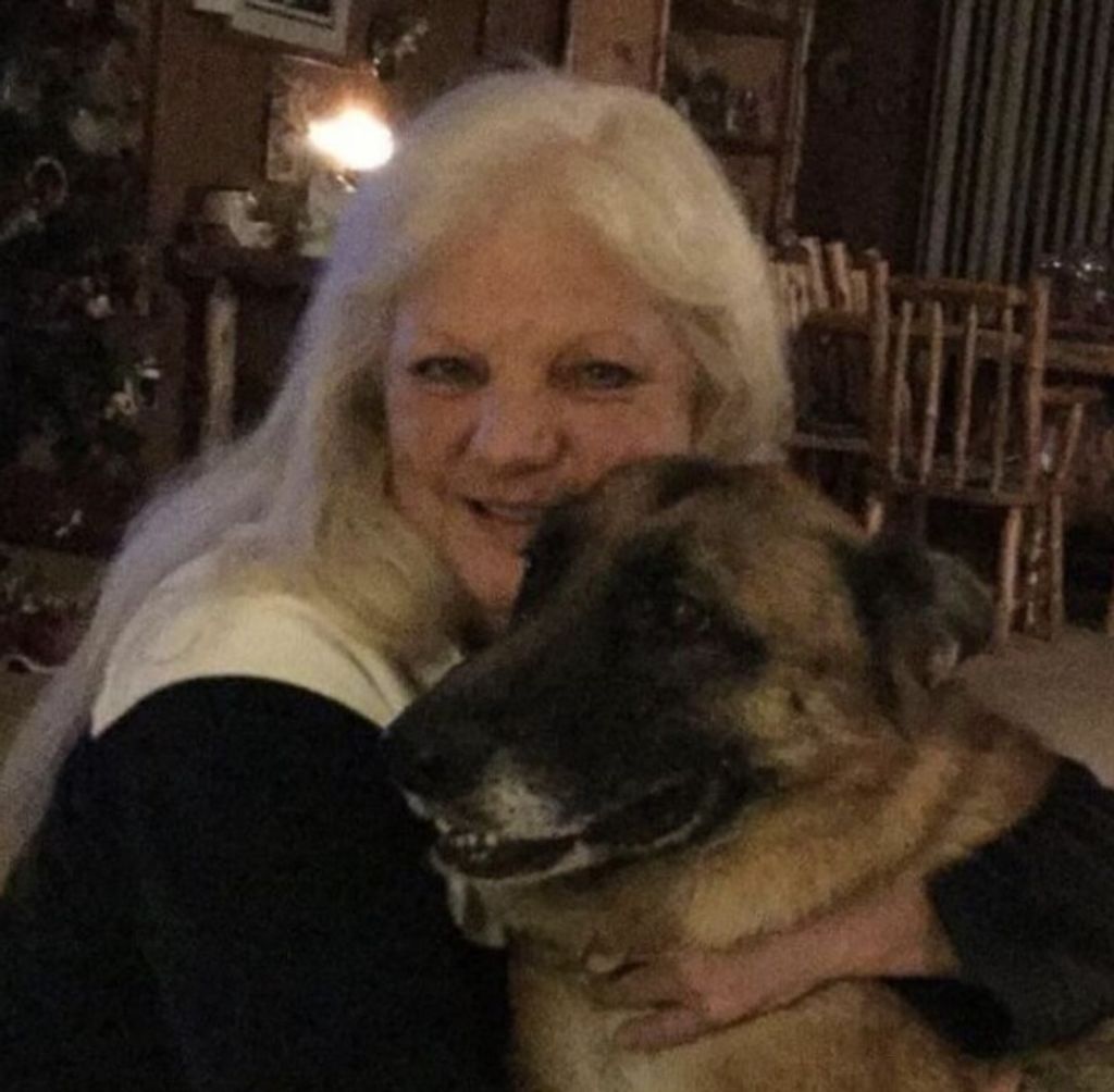 Carol (Coe)  Hinkle