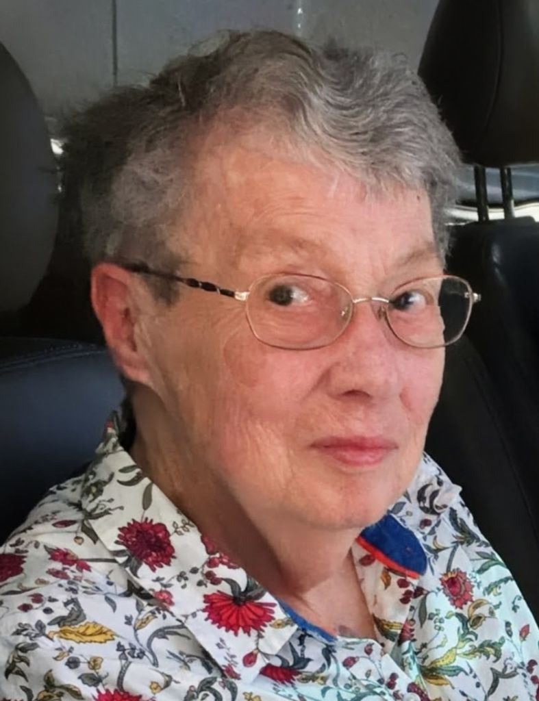 Carolyn R. Lucasse Profile Photo