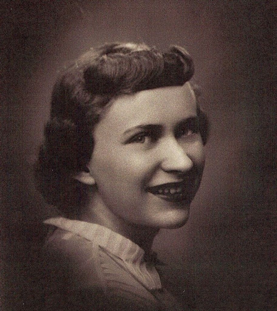 Lois M. (Fortran)  Soprano