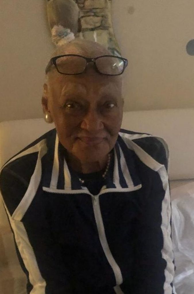 Ms. Mary Holmes Profile Photo