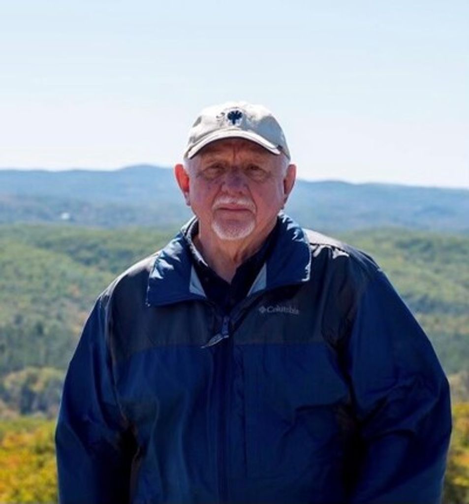 Thomas Moorer Profile Photo