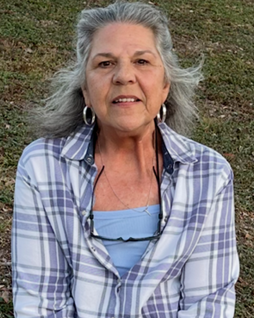 Laura Hall Davis Profile Photo