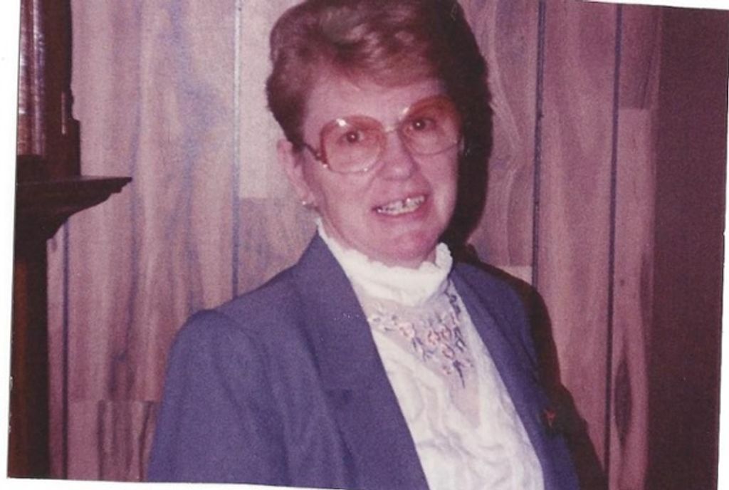 Beatrice "Bea" E. Verry
