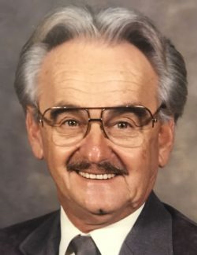 Robert "Bob" J. Thomas Profile Photo