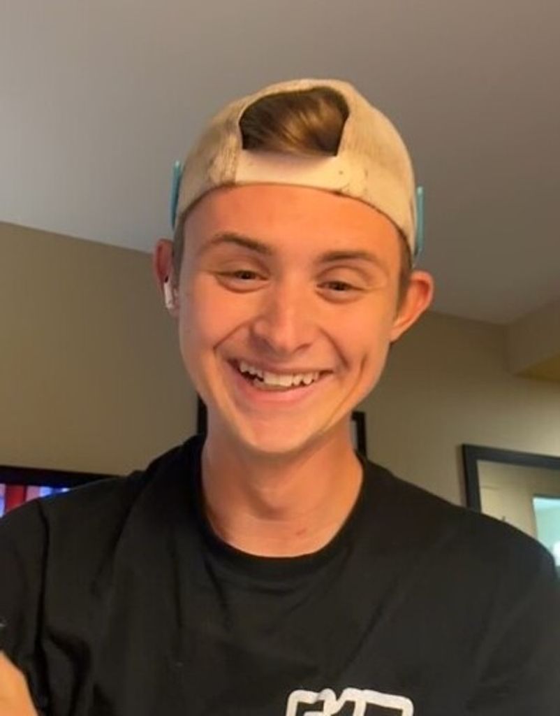 Jesse Dakota-Rogen Miller Profile Photo