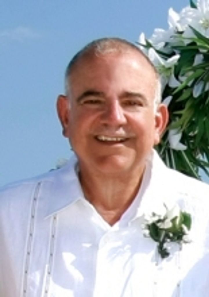 Dino Nicholaou Profile Photo